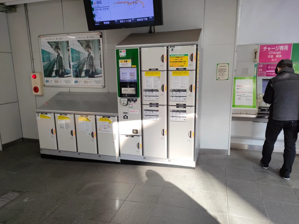 水道橋駅　コインロッカー